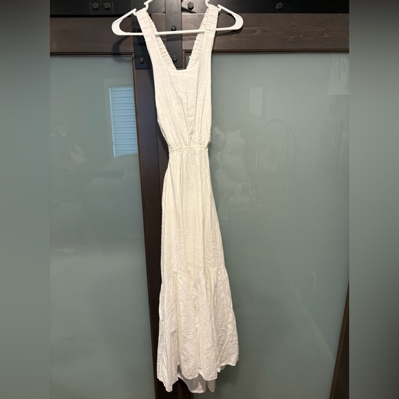 Billabong White Maxi Dress - Picture 1 of 6